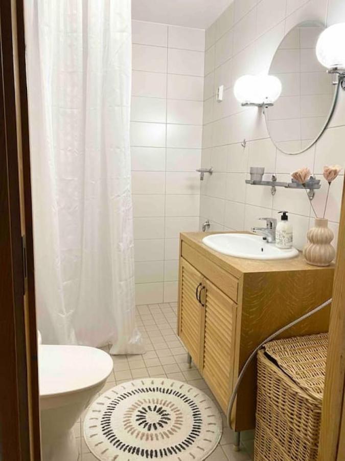 Ullanlinna Big Apartment In The Heart Of Helsinki Bagian luar foto